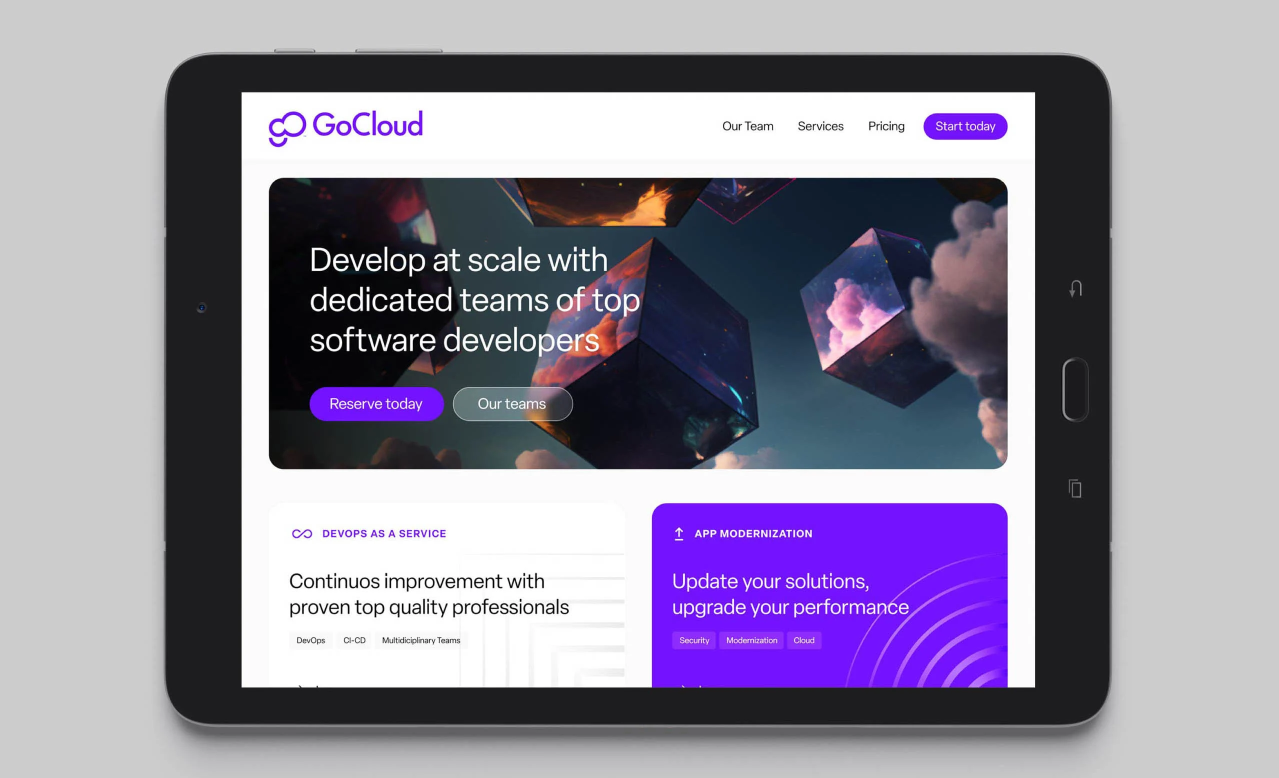 Design du site web GoCloud présenté sur une tablette